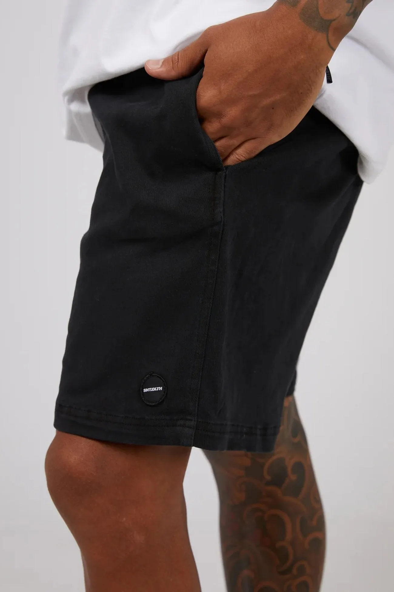 17" Twill Jogger Washed Black