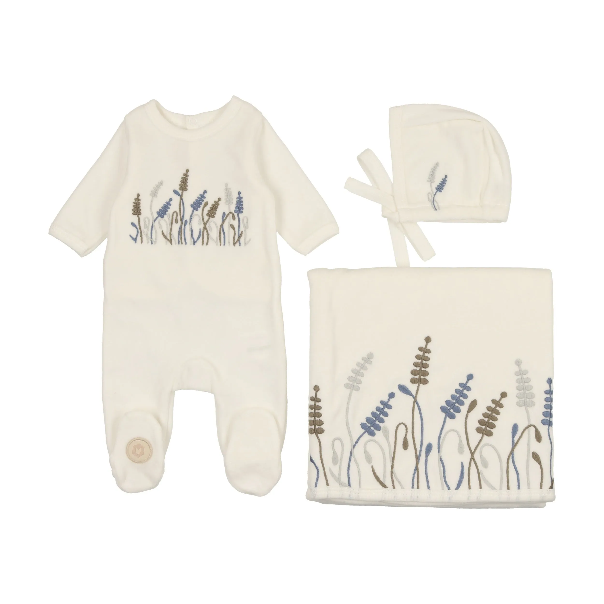 Leaves and Love Layette Set